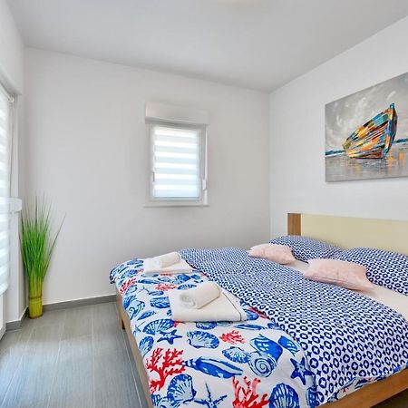 Apartman Michael / Novalja / Zrce Extérieur photo