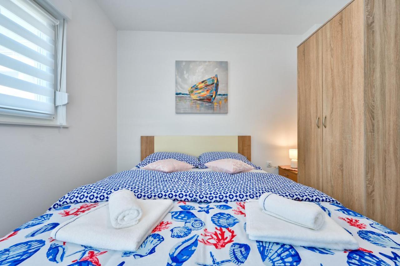 Apartman Michael / Novalja / Zrce Extérieur photo